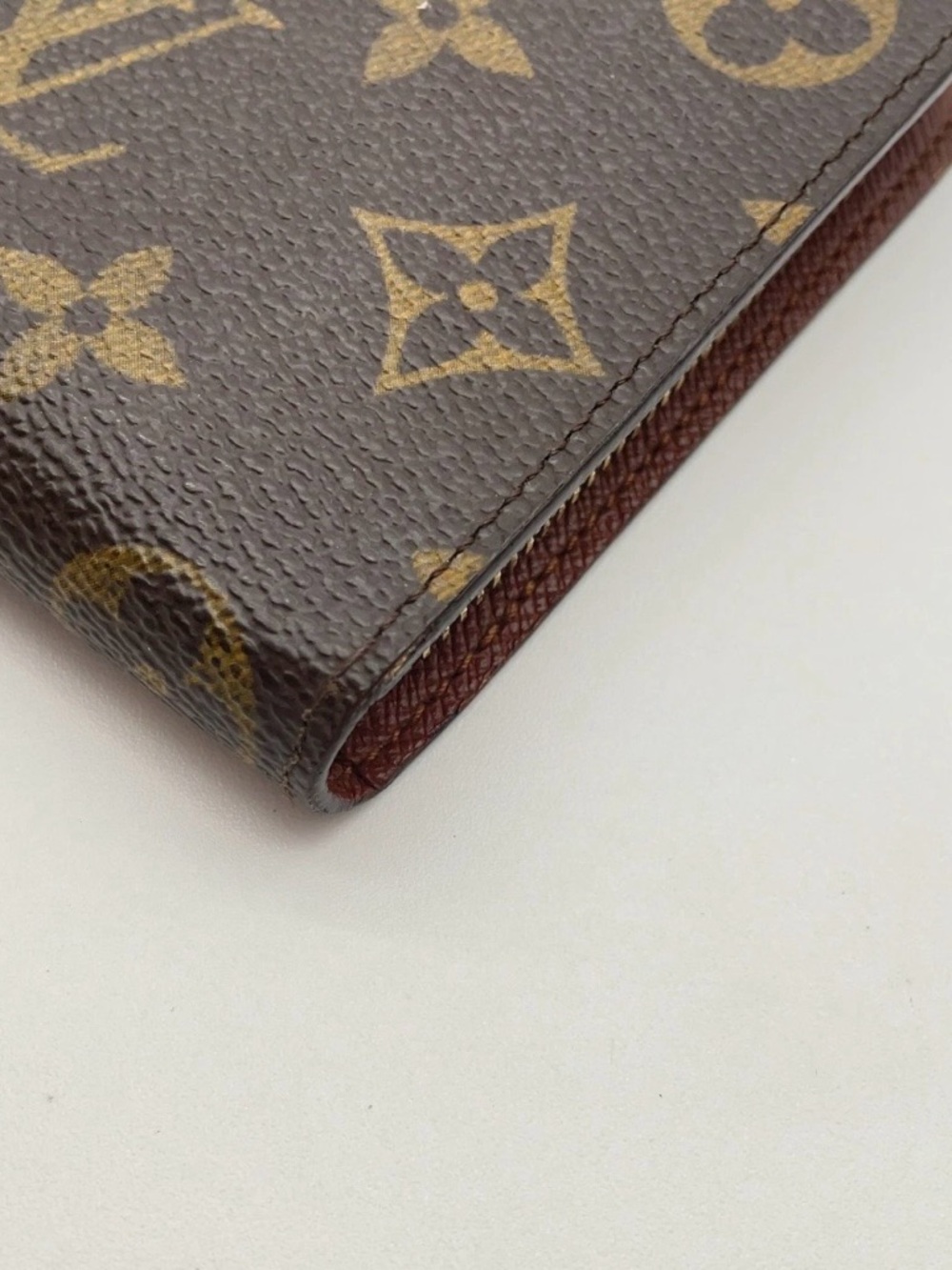 Auth Louis Vuitton Monogram
Portemonnaie Zippy Wallet - Picture 6 of 16